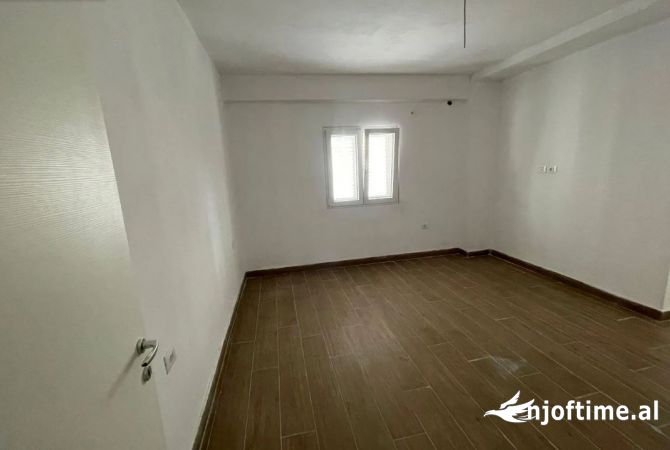 Apartment for sale in Tirana 1+1, Emty