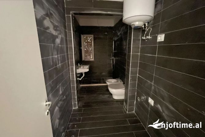 Apartment for sale in Tirana 1+1, Emty