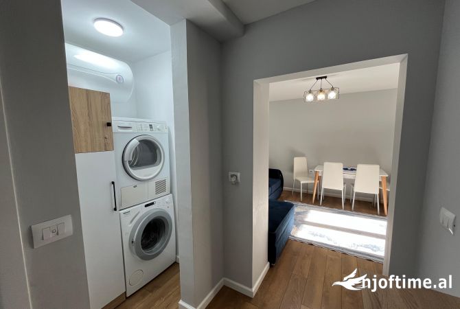 Shtepi me qera Apartament ne Tirane, 1+1, Mobilimi E mobiluar, Pagesa 650  Euro.