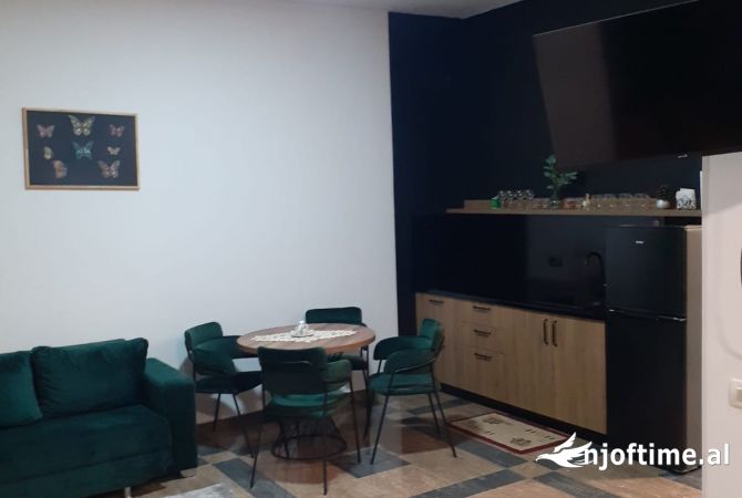 Shtepi ne shitje Apartament ne Durres, Garsoniere, Mobilimi E mobiluar, Pagesa 75,440  Euro.