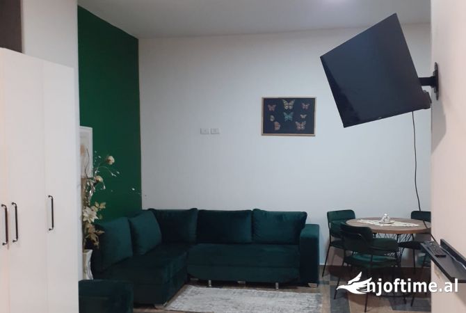 Shtepi ne shitje Apartament ne Durres, Garsoniere, Mobilimi E mobiluar, Pagesa 75,440  Euro.