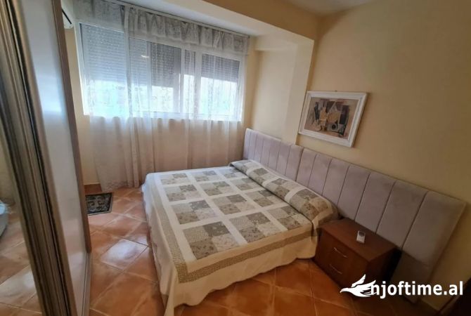 Shtepi me qera 1+1 ne Tirane - 520 Euro