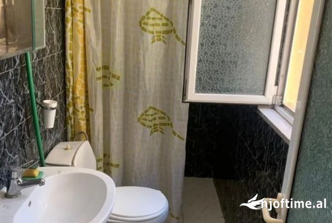 Shtepi me qera Apartament ne Tirane, 1+1, Mobilimi E mobiluar, Pagesa 520  Euro.