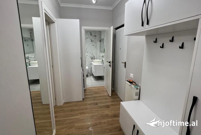 Shtepi me qera Apartament ne Tirane, 1+1, Mobilimi E mobiluar, Pagesa 700  Euro.