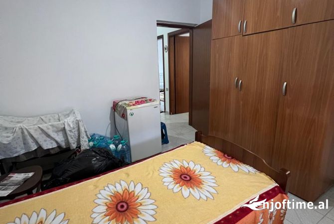 Shtepi me qera Apartament ne Tirane, 2+1, Mobilimi E mobiluar, Pagesa 450  Euro.