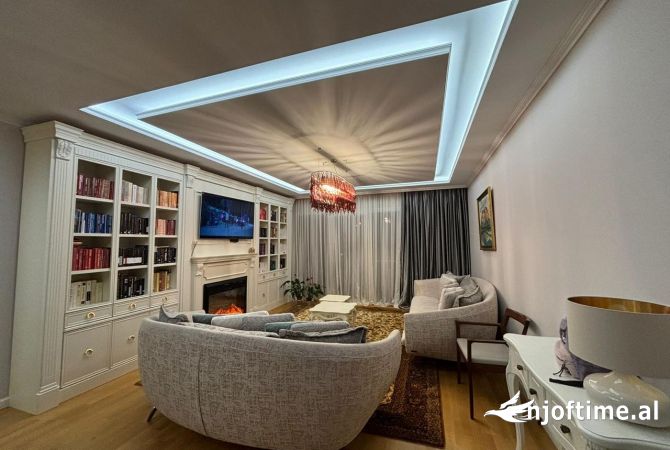 Shtepi ne shitje Apartament ne Tirane, 3+1, Mobilimi E mobiluar, Pagesa 420,000  Euro.