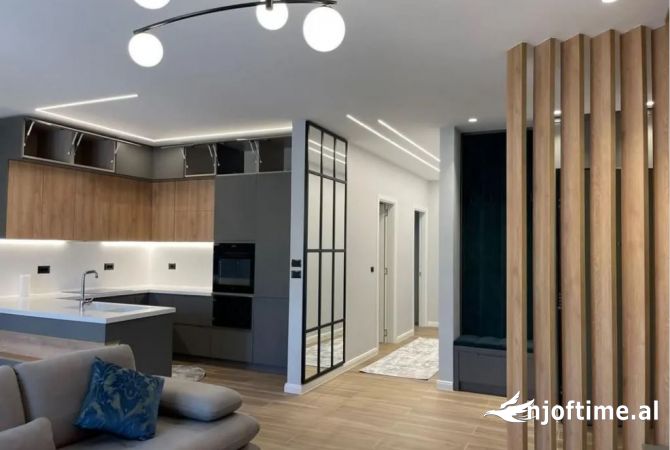 Shtepi me qera 2+1 ne Tirane - 150,000 Leke