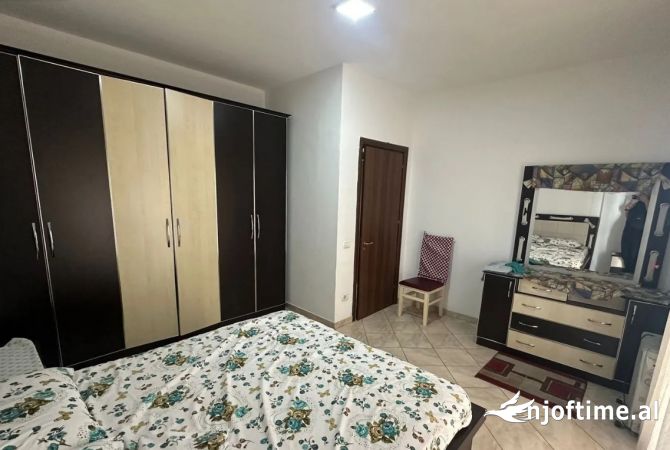 Shtepi me qera 2+1 ne Tirane - 500 Euro