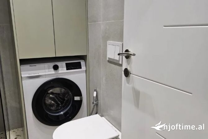 Shtepi me qera Apartament ne Tirane, Garsoniere, Mobilimi E mobiluar, Pagesa 370  Euro.