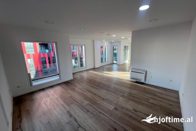 Ambient biznesi me qera 3+1 ne Tirane - 2,300 Euro