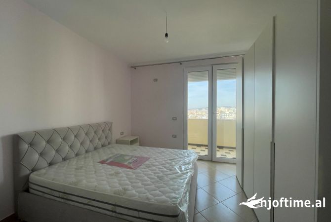 Shtepi ne shitje Apartament ne Vlore, 2+1, Mobilimi E mobiluar, Pagesa 170,000  Euro.