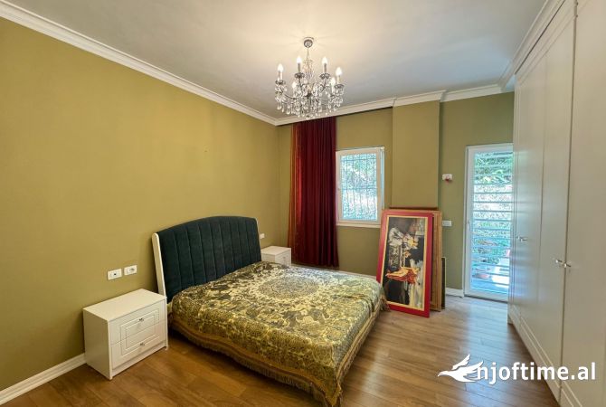 Shtepi me qera Apartament ne Tirane, 2+1, Mobilimi E mobiluar, Pagesa 850  Euro.