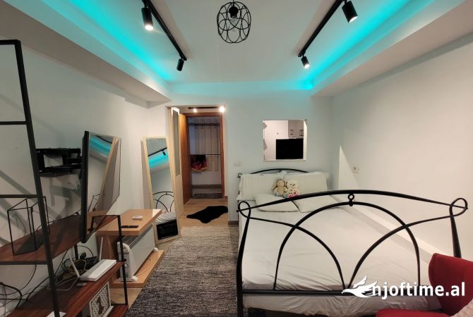 Shtepi me qera Garsoniere ne Tirane - 35,000 Leke