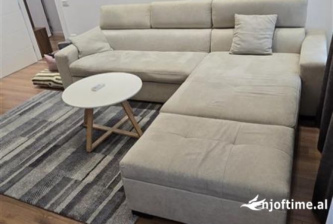 Shtepi me qera Apartament ne Tirane, 1+1, Mobilimi E mobiluar, Pagesa 860  Euro.