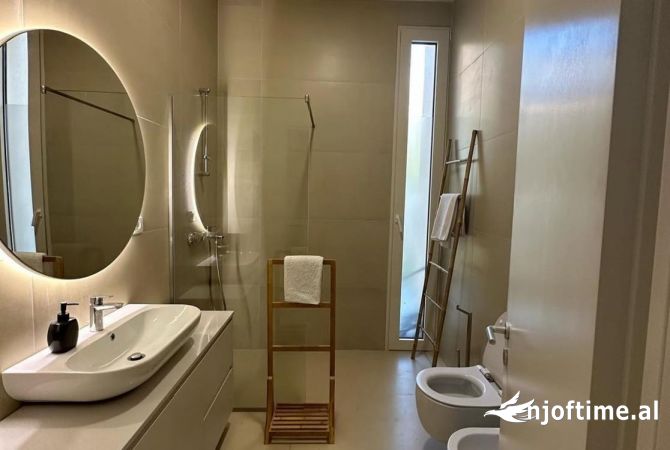 Shtepi ne shitje 2+1 ne Himare - 800,000 Euro