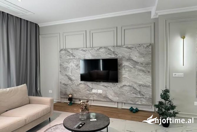 Shtepi ne shitje Apartament ne Tirane, 2+1, Mobilimi E mobiluar, Pagesa 456,000  Euro.