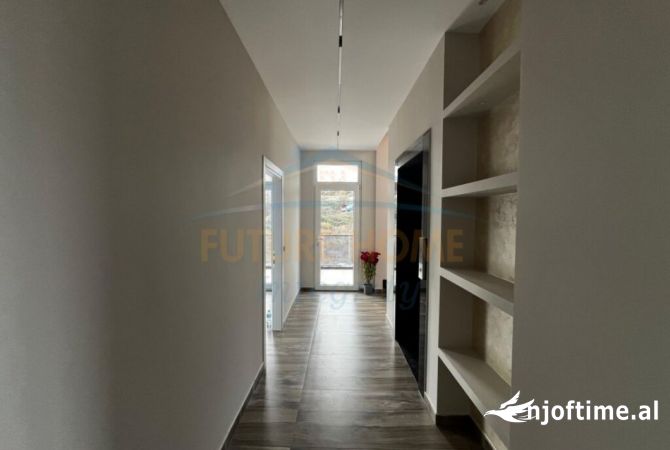 Ambient biznesi me Qera 3 kateshe  , Sauk