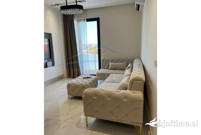 Shtepi me qera Apartament ne Tirane, 2+1, Mobilimi E mobiluar, Pagesa 600  Euro.