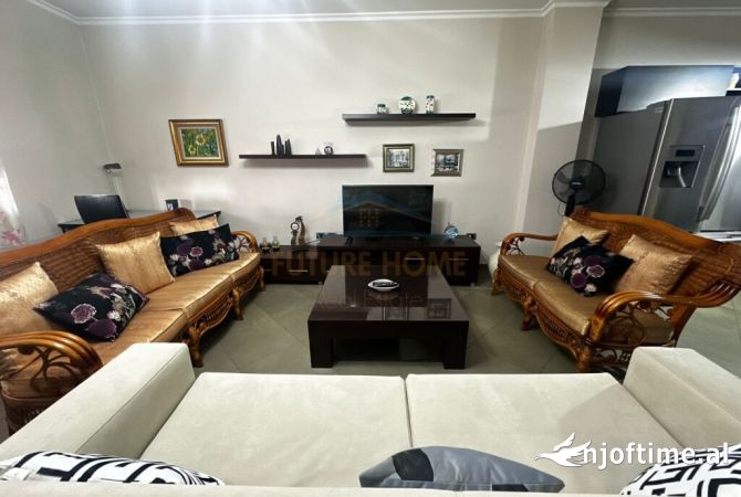 Shtepi me qera Apartament ne Tirane, 2+1, Mobilimi E mobiluar, Pagesa 750  Euro.