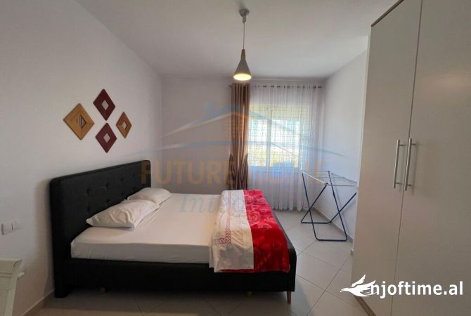 Shtepi ne shitje Apartament ne Tirane, 1+1, Mobilimi E mobiluar, Pagesa 97,000  Euro.