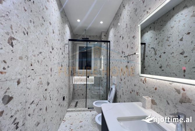 Shtepi me qera Apartament ne Tirane, 1+1, Mobilimi E mobiluar, Pagesa 800  Euro.