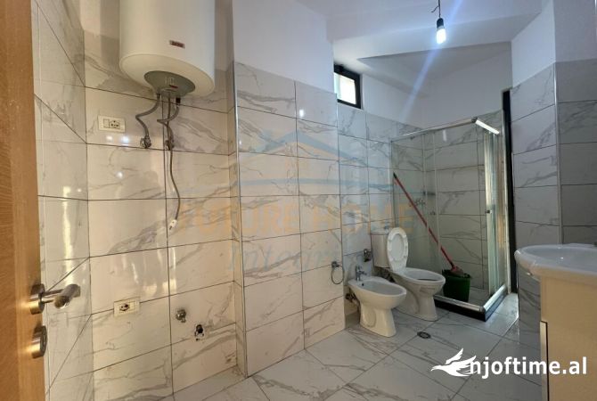 Shtepi ne shitje Apartament ne Tirane, 2+1, Mobilimi E mobiluar, Pagesa 210,000  Euro.