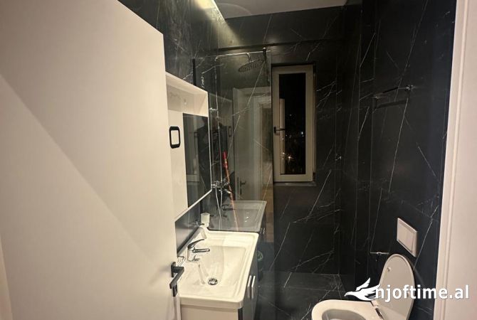 Shtepi me qera Apartament ne Tirane, 2+1, Mobilimi E mobiluar, Pagesa 700  Euro.