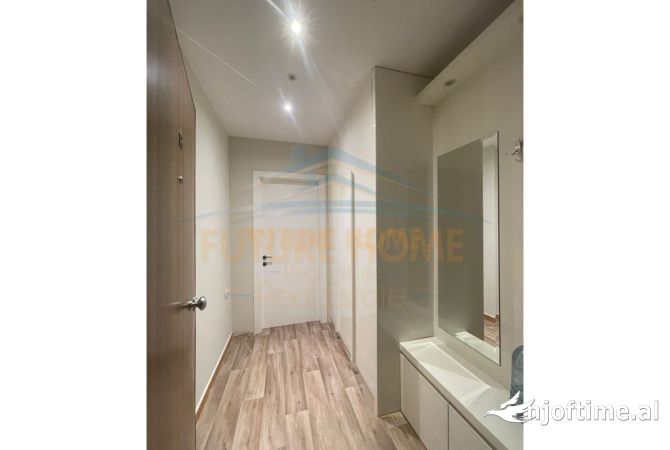 Shtepi me qera Apartament ne Tirane, 3+1, Mobilimi E mobiluar, Pagesa 650  Euro.
