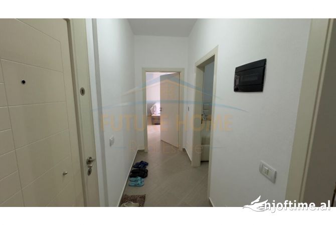 Shtepi me qera Apartament ne Tirane, 2+1, Mobilimi E mobiluar, Pagesa 400  Euro.