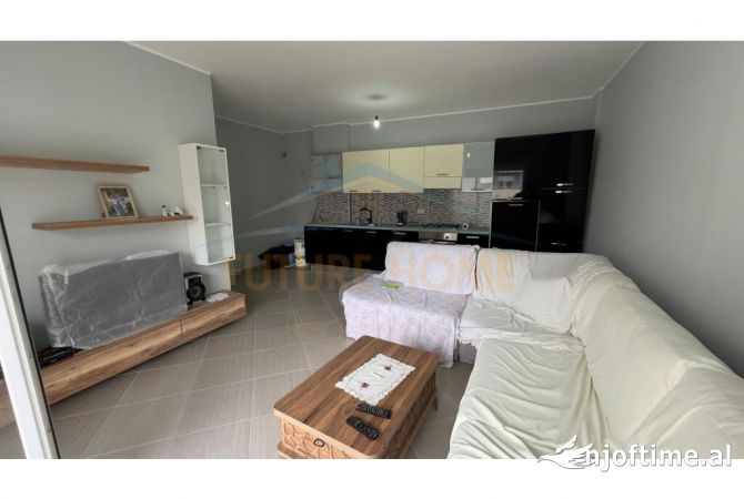 Shtepi me qera 2+1 ne Tirane - 400 Euro