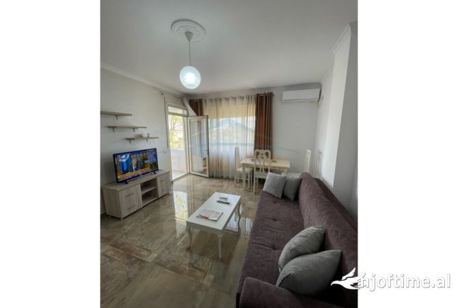 Shtepi me qera 1+1 ne Tirane - 600 Euro
