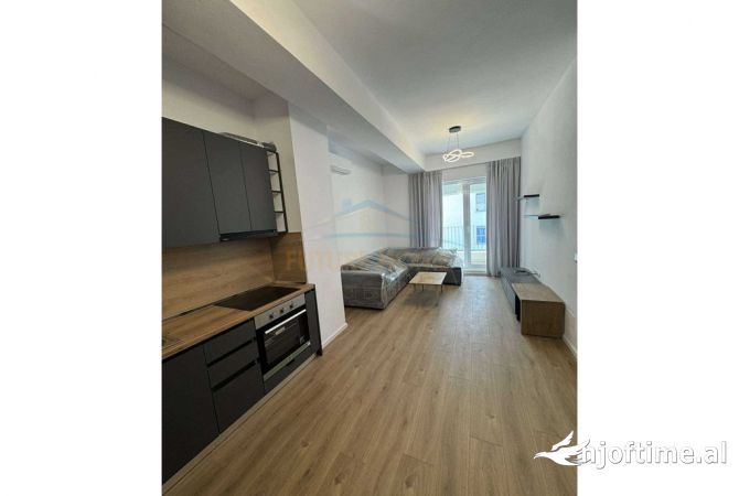 Shtepi me qera 2+1 ne Tirane - 480 Euro
