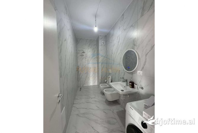 Shtepi me qera Apartament ne Tirane, 1+1, Mobilimi E mobiluar, Pagesa 390  Euro.