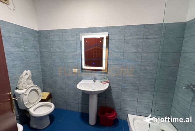Shtepi ne shitje Apartament ne Tirane, 2+1, Mobilimi E mobiluar, Pagesa 118,000  Euro.