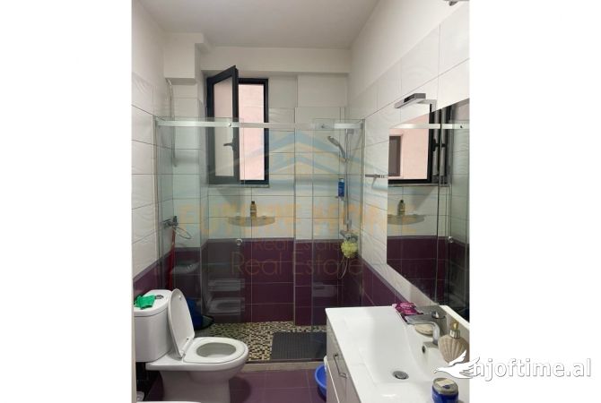 Shtepi ne shitje Apartament ne Tirane, 1+1, Mobilimi E mobiluar, Pagesa 155,000  Euro.