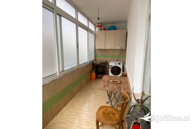 Shtepi me qera Apartament ne Tirane, 1+1, Mobilimi E mobiluar, Pagesa 400  Euro.