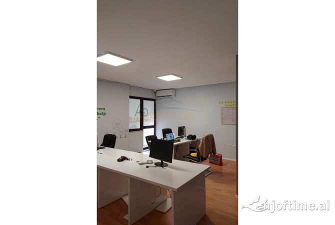Ambient biznesi me qera 1+1 ne Tirane - 1,200 Euro