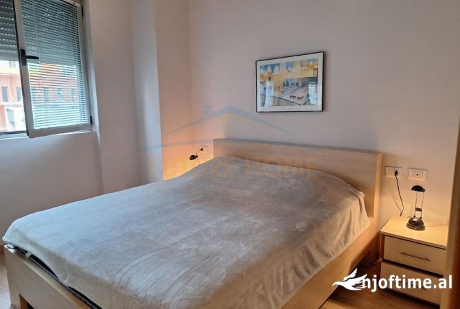 Shtepi me qera Apartament ne Tirane, 2+1, Mobilimi E mobiluar, Pagesa 900  Euro.