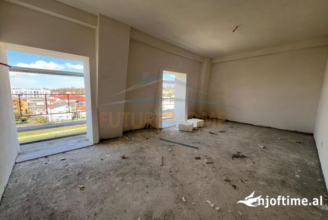 Shtepi ne shitje Apartament ne Tirane, 1+1, Mobilimi E mobiluar, Pagesa 135,000  Euro.