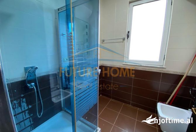 Shtepi me qera Apartament ne Tirane, 2+1, Mobilimi E mobiluar, Pagesa 700  Euro.