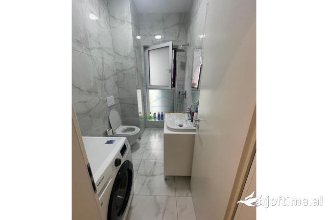Shtepi me qera Apartament ne Tirane, 1+1, Mobilimi E mobiluar, Pagesa 550  Euro.