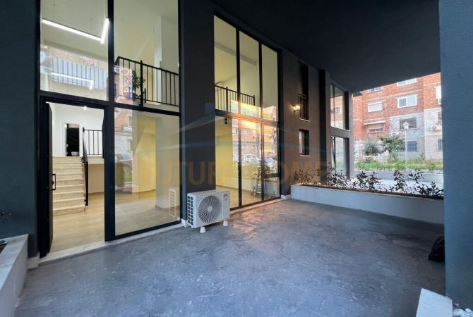 Ambjent biznesi me qera 3+1 ne Tirane - 1,000 Euro