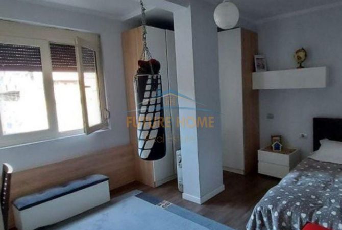 Shtepi me qera Apartament ne Tirane, 2+1, Mobilimi E mobiluar, Pagesa 650  Euro.