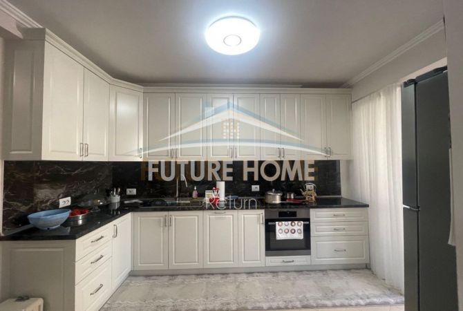 Shtepi me qera Apartament ne Tirane, 2+1, Mobilimi E mobiluar, Pagesa 800  Euro.