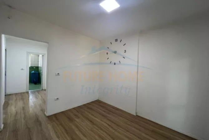 Shtepi me qera 2+1 ne Tirane - 800 Euro