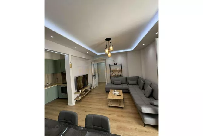 Shtepi me qera Apartament ne Tirane, 2+1, Mobilimi E mobiluar, Pagesa 850  Euro.