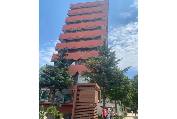 Shtepi ne shitje 2+1 ne Tirane - 900,000 Euro