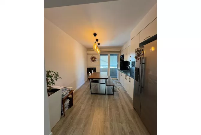 Shtepi me qera Apartament ne Tirane, 2+1, Mobilimi E mobiluar, Pagesa 1,100  Euro.