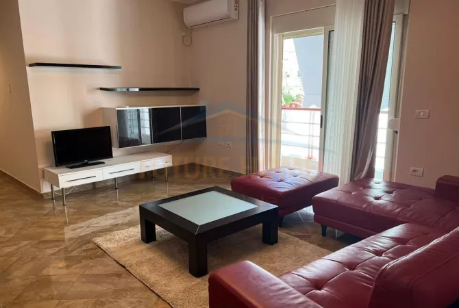 Shtepi me qera 2+1 ne Tirane - 850 Dollar