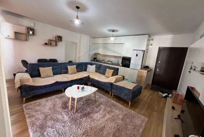 Shtepi me qera 1+1 ne Tirane - 400 Euro